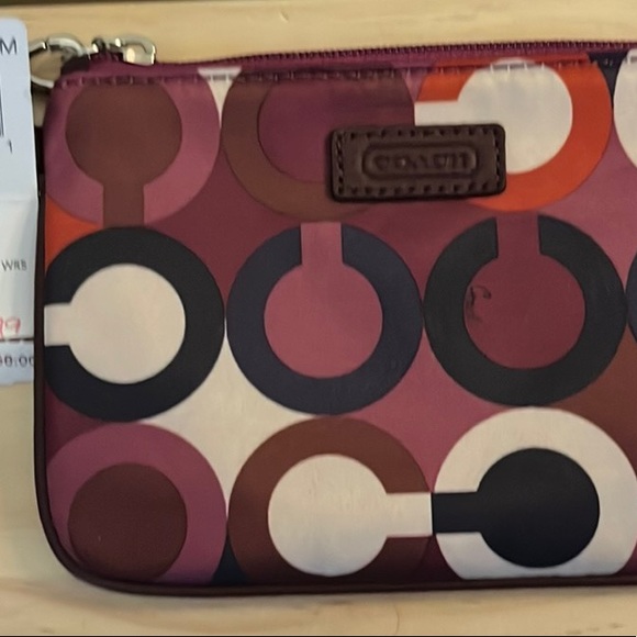 Coach pattern clutch purse - Picture 2 of 3